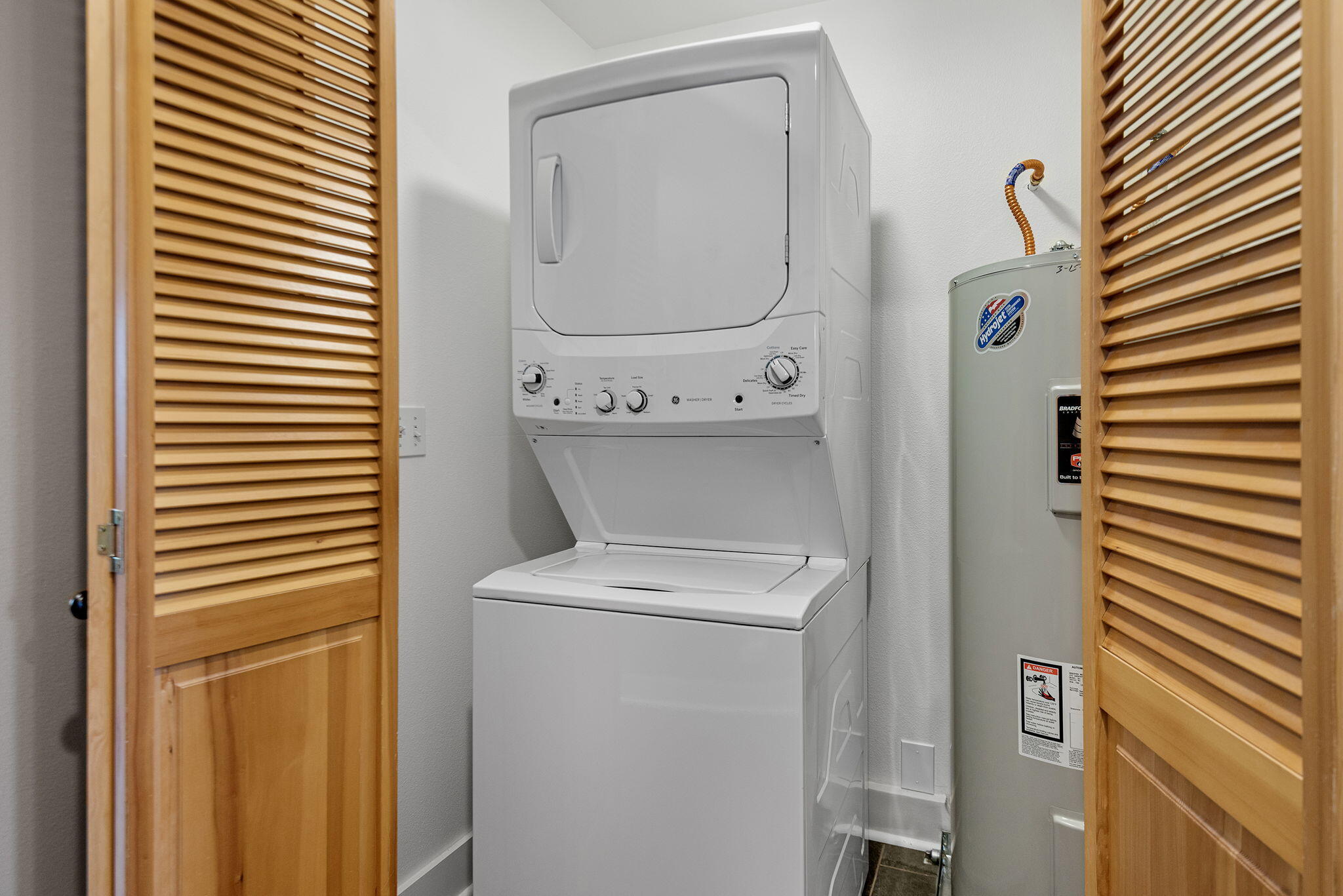 Pine Meadow Vill - Residential