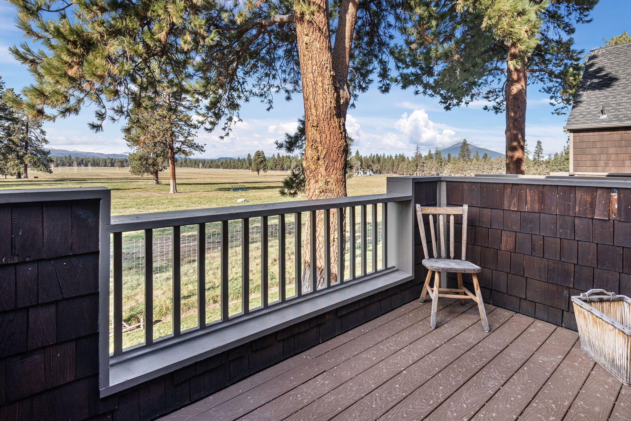 Pine Meadow Vill - Residential