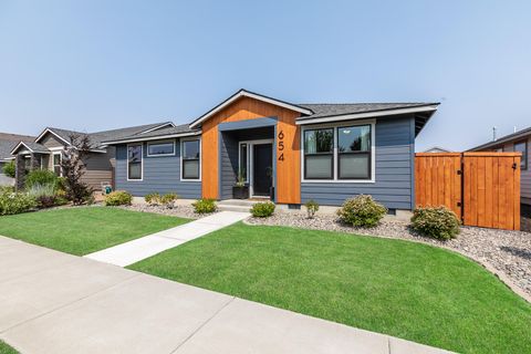 654 NW 27th Street Redmond OR 97756