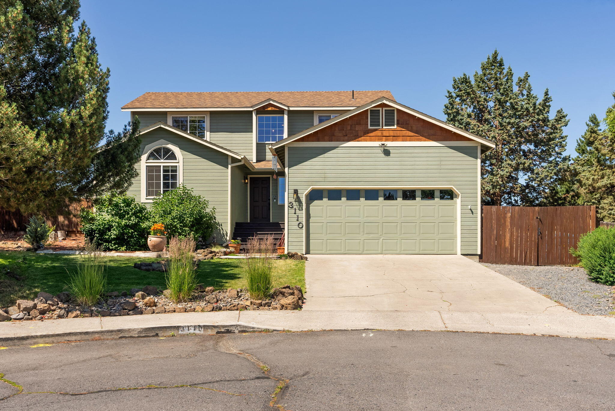3110 NE Richmond Court