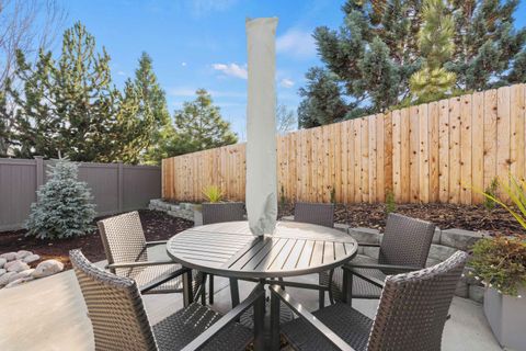 Tiny photo for 824 Quail Park Circle, Klamath Falls, OR 97601 (MLS # 220213704)