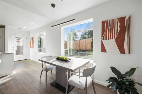 Tiny photo for 824 Quail Park Circle, Klamath Falls, OR 97601 (MLS # 220213704)