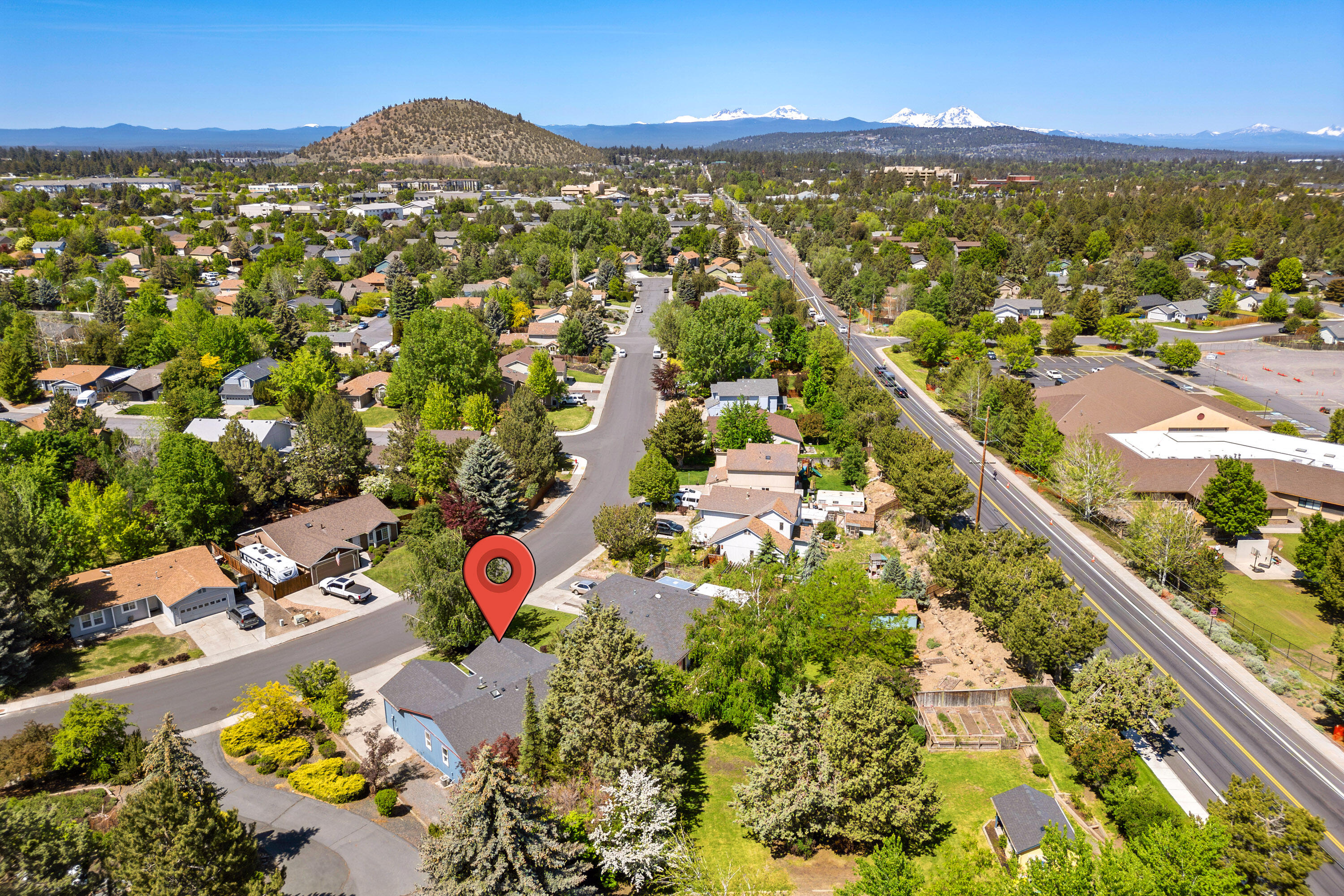 1516 NE Locksley Drive