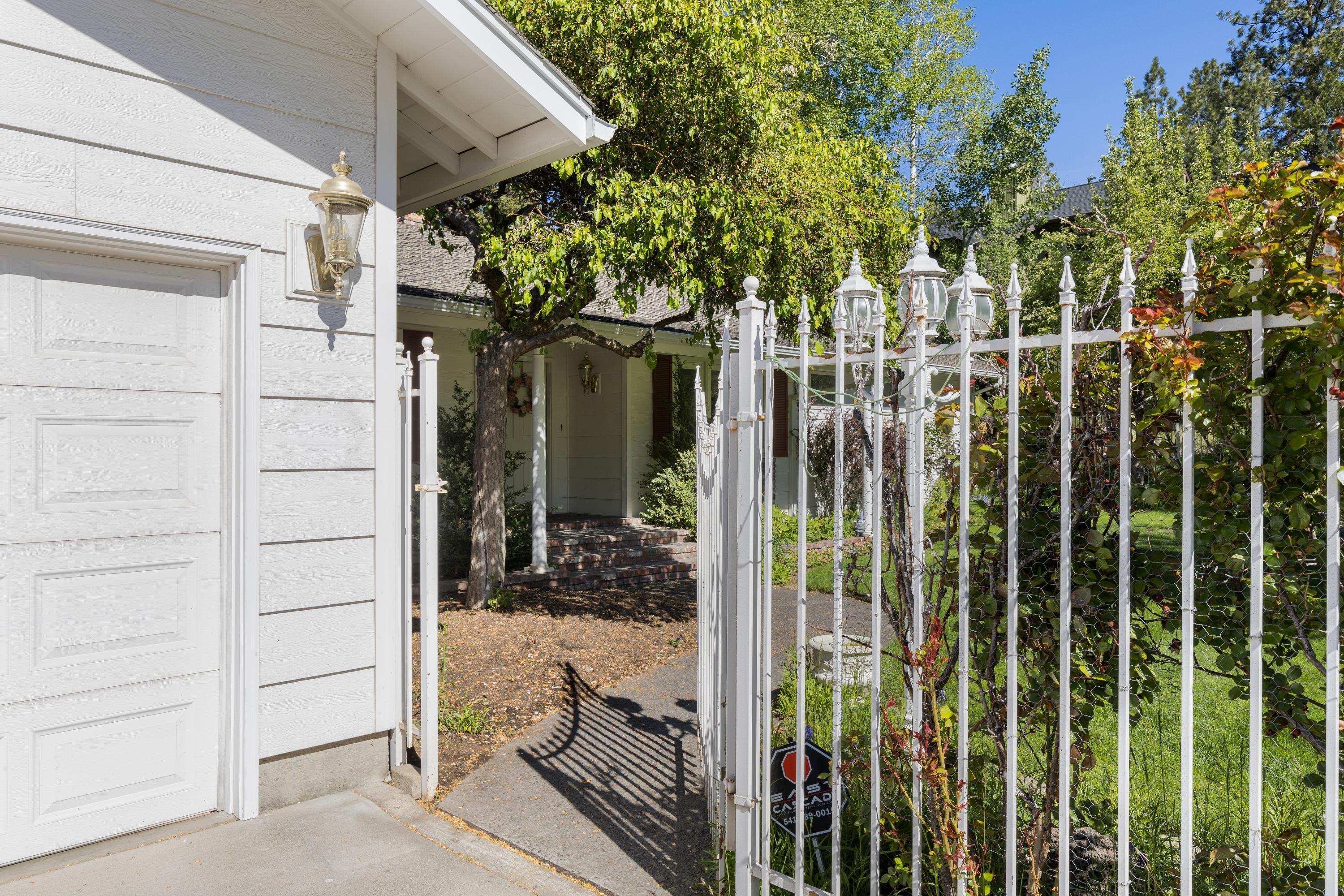 West Hills - Residential