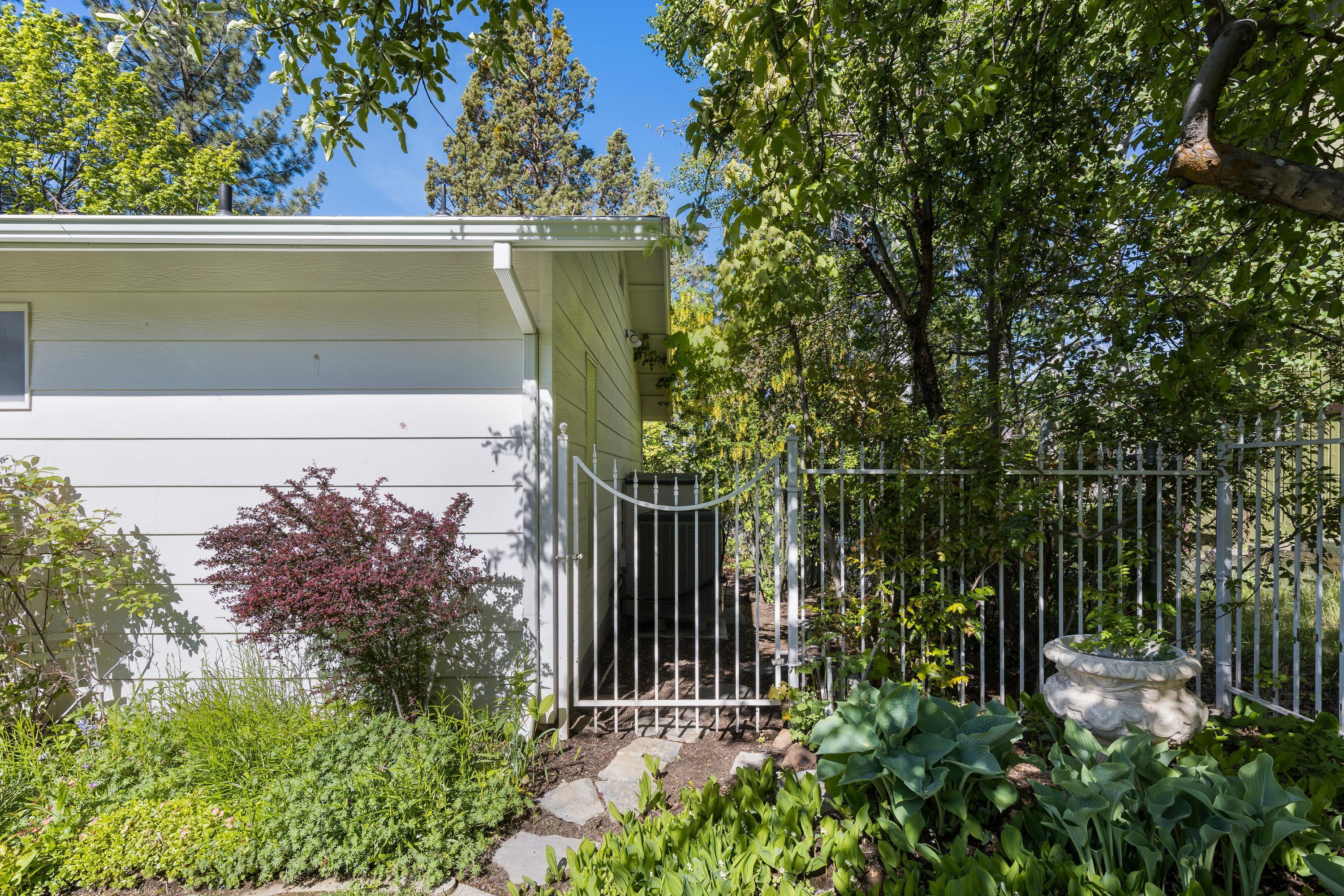 West Hills - Residential