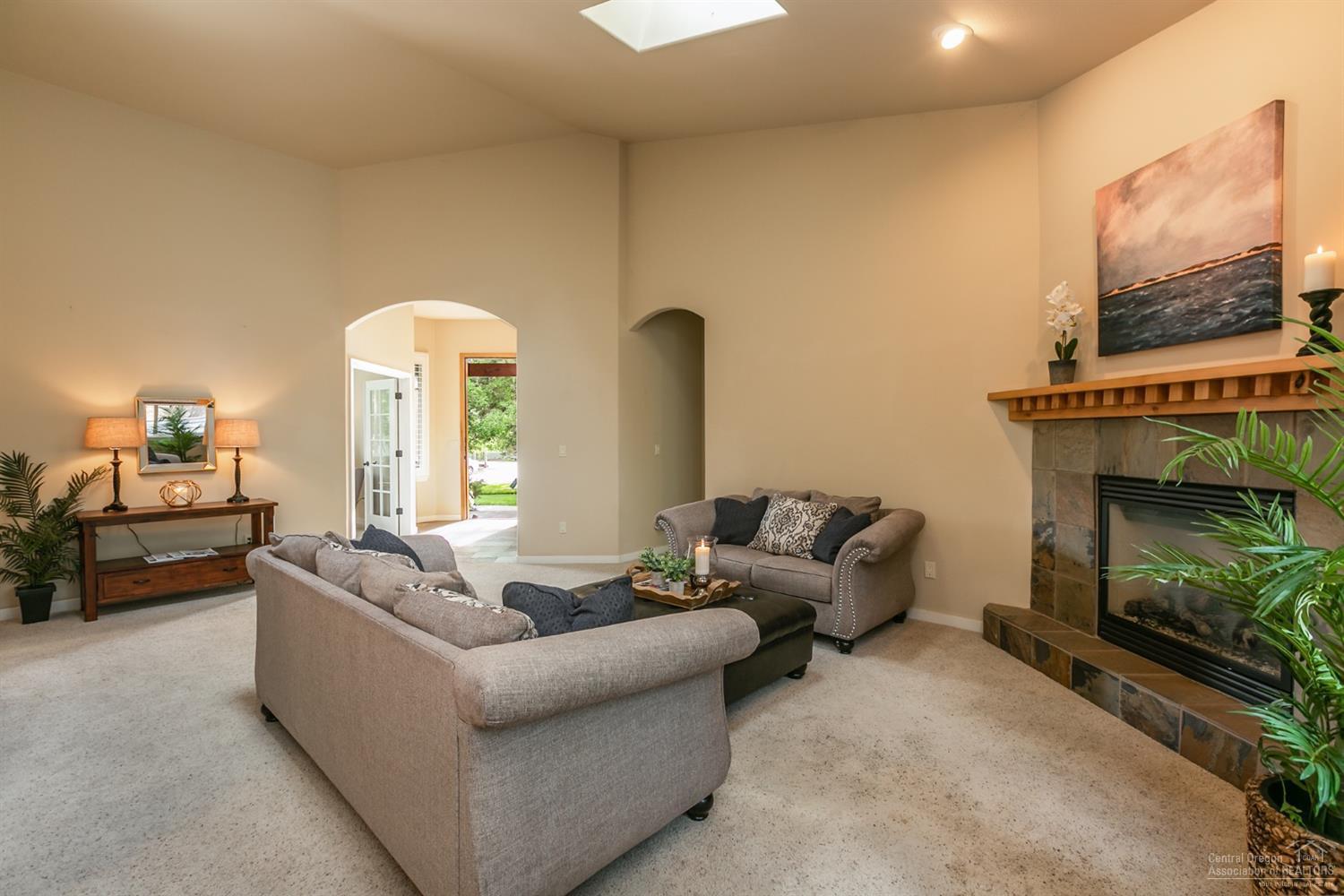 Broken Top - Residential