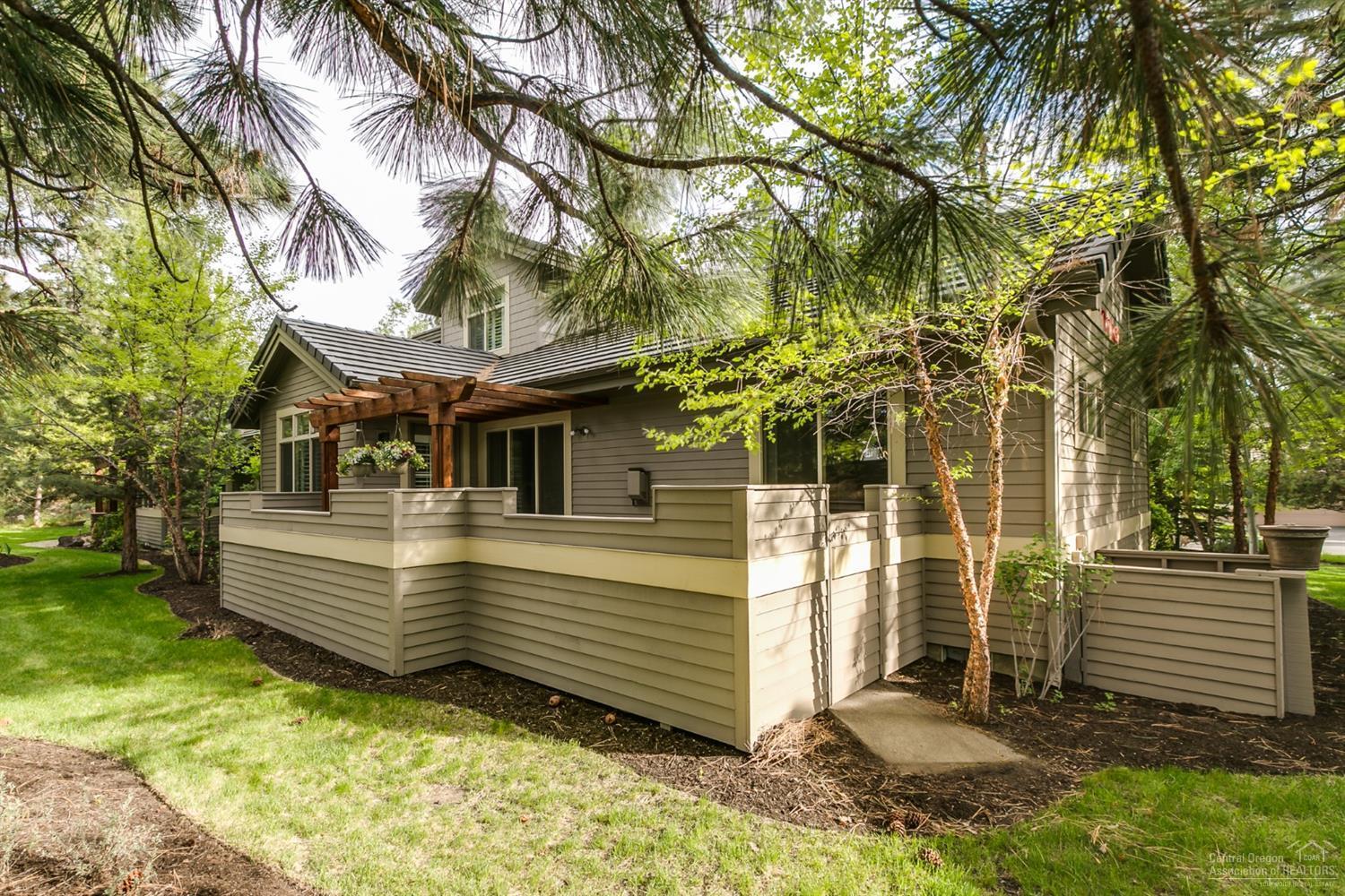 Broken Top - Residential