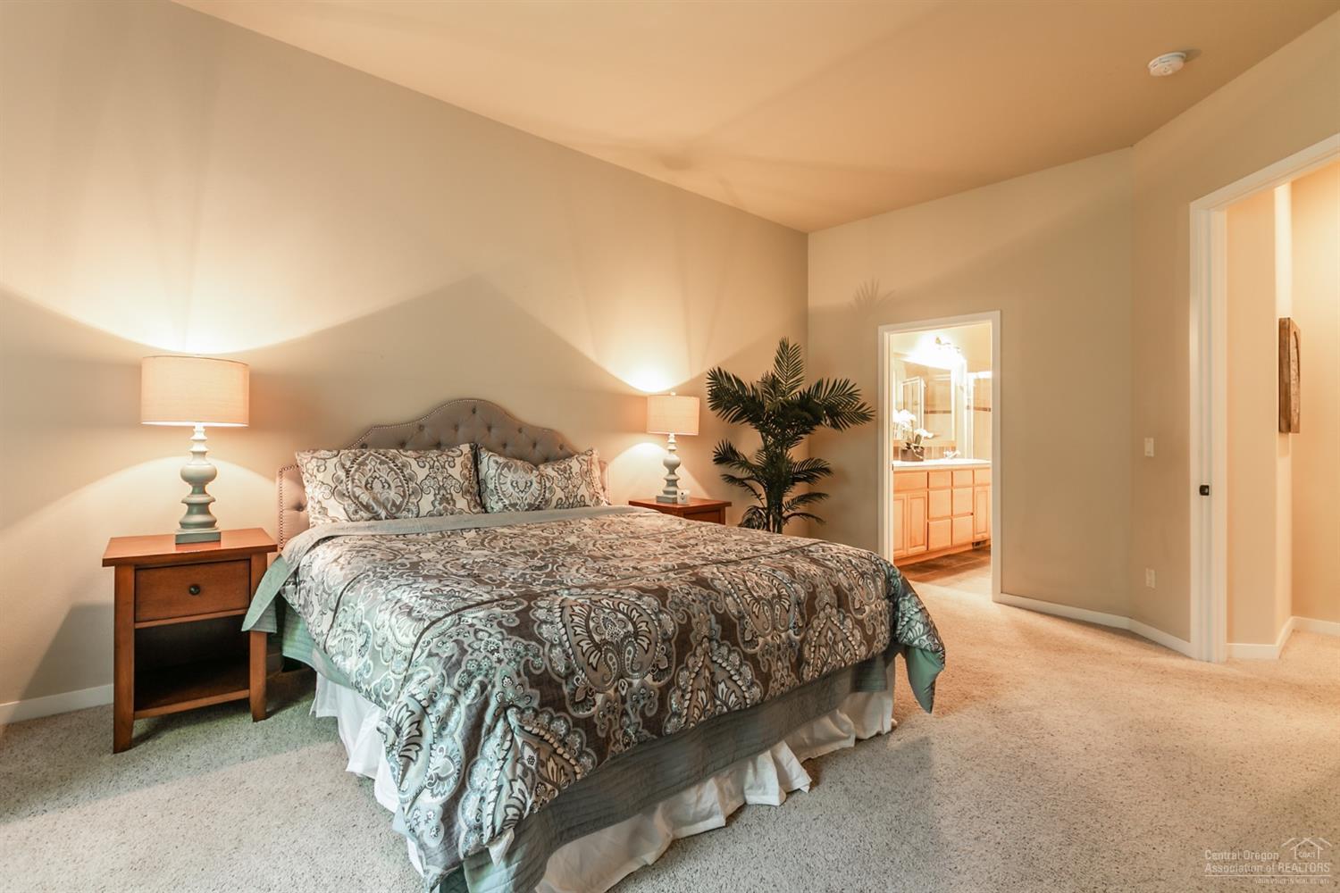 Broken Top - Residential