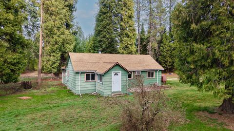 Tiny photo for 431 Red Blanket Road, Prospect, OR 97536 (MLS # 220212409)