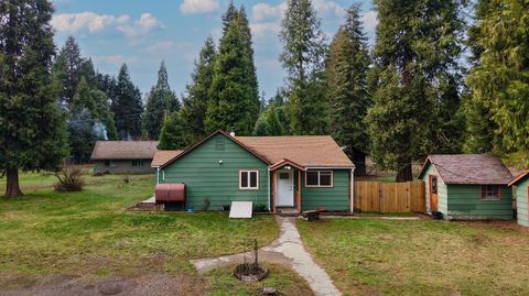 Tiny photo for 431 Red Blanket Road, Prospect, OR 97536 (MLS # 220212409)