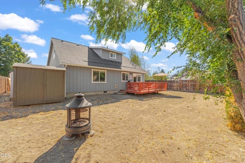 Tiny photo for 20716 Amber Way, Bend, OR 97701 (MLS # 220227312)