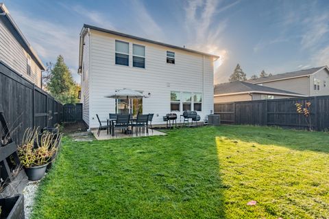 Tiny photo for 529 Black Bear Drive, Medford, OR 97501 (MLS # 220211937)