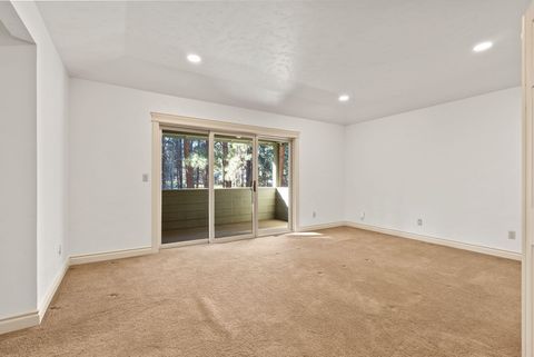 Tiny photo for 20375 SE Big Bear Court, Bend, OR 97702 (MLS # 220212579)