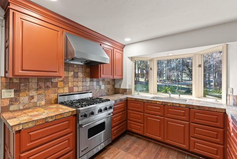 Tiny photo for 20375 SE Big Bear Court, Bend, OR 97702 (MLS # 220212579)