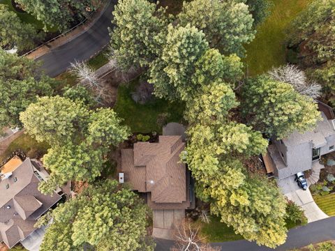 Tiny photo for 20375 SE Big Bear Court, Bend, OR 97702 (MLS # 220212579)