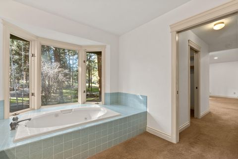 Tiny photo for 20375 SE Big Bear Court, Bend, OR 97702 (MLS # 220212579)