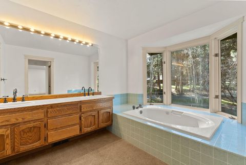 Tiny photo for 20375 SE Big Bear Court, Bend, OR 97702 (MLS # 220212579)