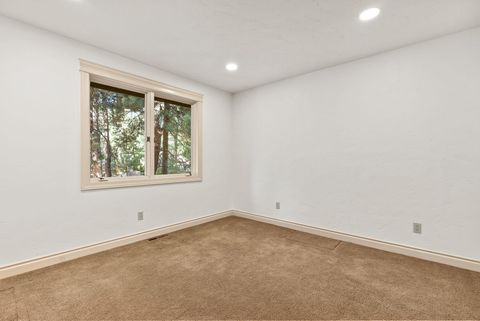 Tiny photo for 20375 SE Big Bear Court, Bend, OR 97702 (MLS # 220212579)