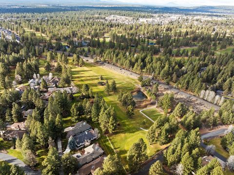 Tiny photo for 20375 SE Big Bear Court, Bend, OR 97702 (MLS # 220212579)