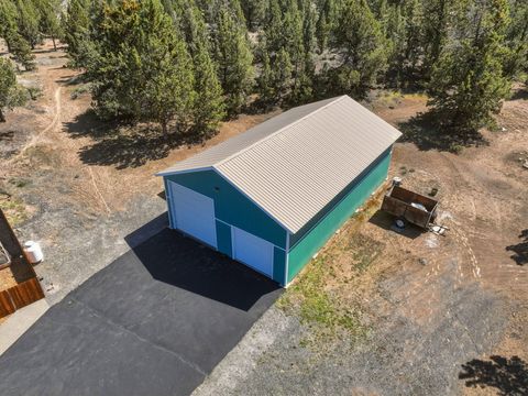 Tiny photo for 21821 Butler Market RD, Bend, OR 97701 (MLS # 220221154)