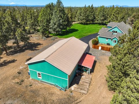 Tiny photo for 21821 Butler Market RD, Bend, OR 97701 (MLS # 220221154)
