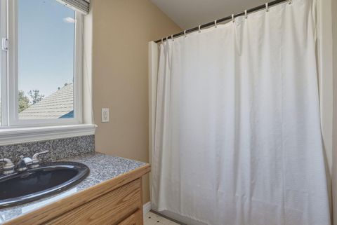 Tiny photo for 21821 Butler Market RD, Bend, OR 97701 (MLS # 220221154)