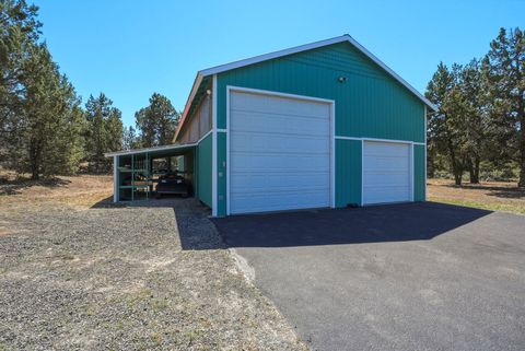 Tiny photo for 21821 Butler Market RD, Bend, OR 97701 (MLS # 220221154)