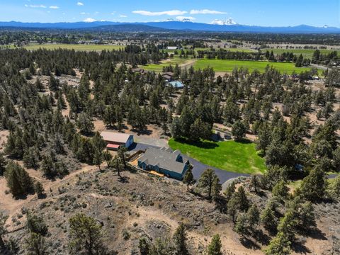 Tiny photo for 21821 Butler Market RD, Bend, OR 97701 (MLS # 220221154)