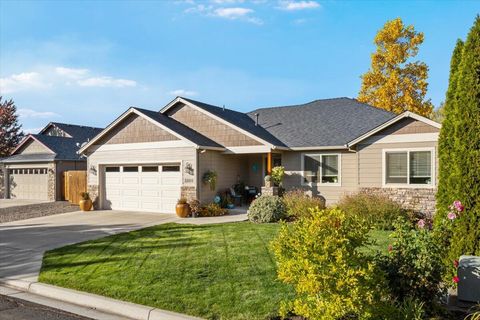 Tiny photo for 3260 Nellie Ettinger Lane, Medford, OR 97504 (MLS # 220211574)