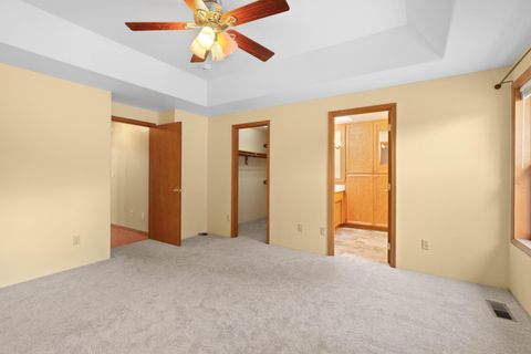 Tiny photo for 1401 Diamond Street, Medford, OR 97501 (MLS # 220211621)