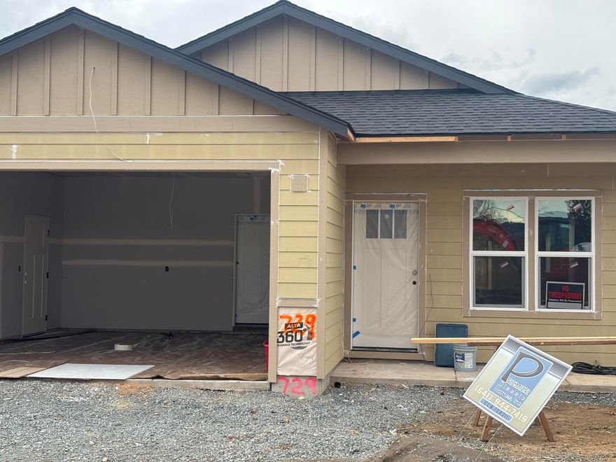 This home is in drywall stage. We are allowing the buyers to customize their own homes. Paint colors, flooring, landscape packages ect,,
Call Keith and get started. We also have 5 foundations in. Pick a lot.
729 Dahl is within 30-40 days from completion.