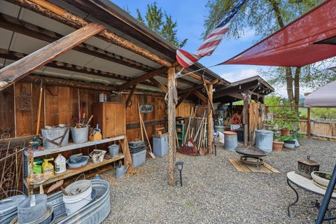 Tiny photo for 2577 SE Hill Street, Prineville, OR 97754 (MLS # 220219818)