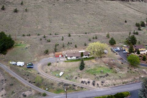 Tiny photo for 2577 SE Hill Street, Prineville, OR 97754 (MLS # 220219818)