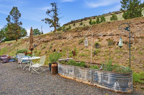 Tiny photo for 2577 SE Hill Street, Prineville, OR 97754 (MLS # 220219818)