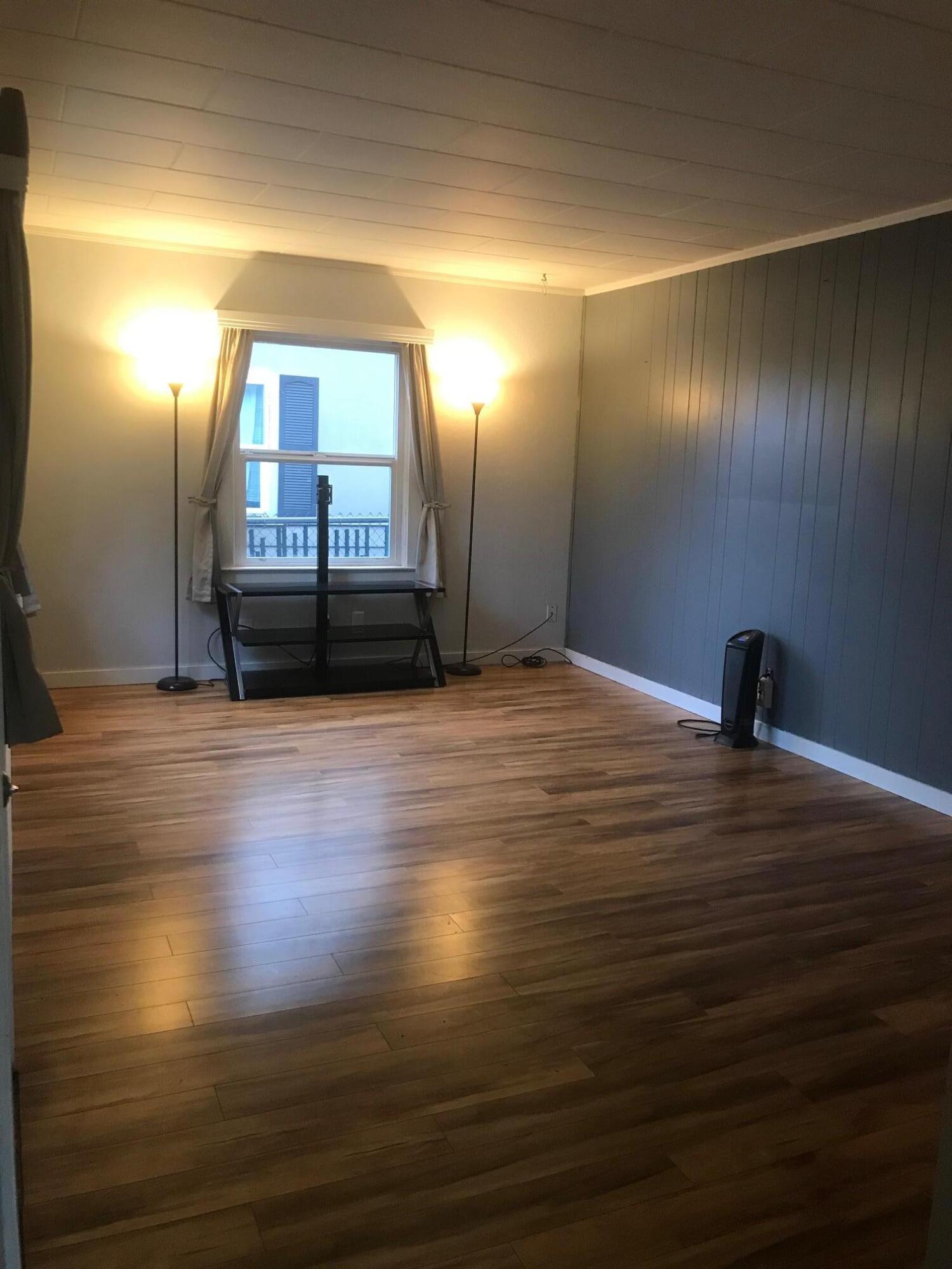 Laurelhurst Addition - Residential