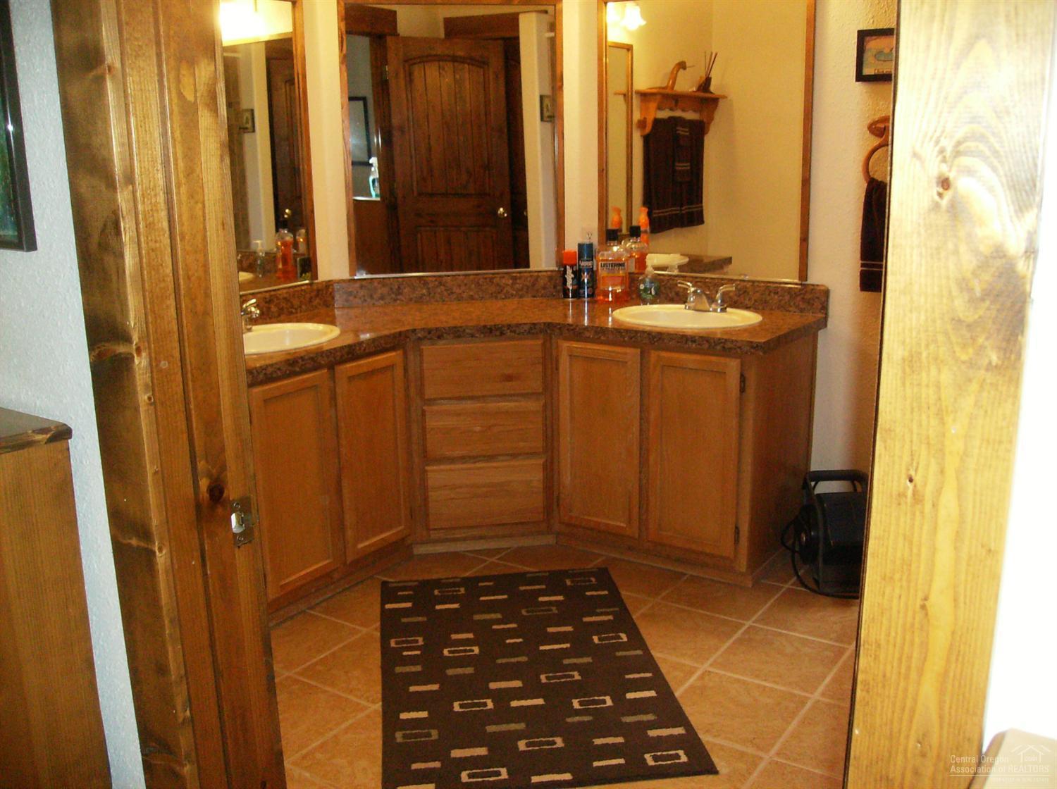 Powell Butte View - Residential