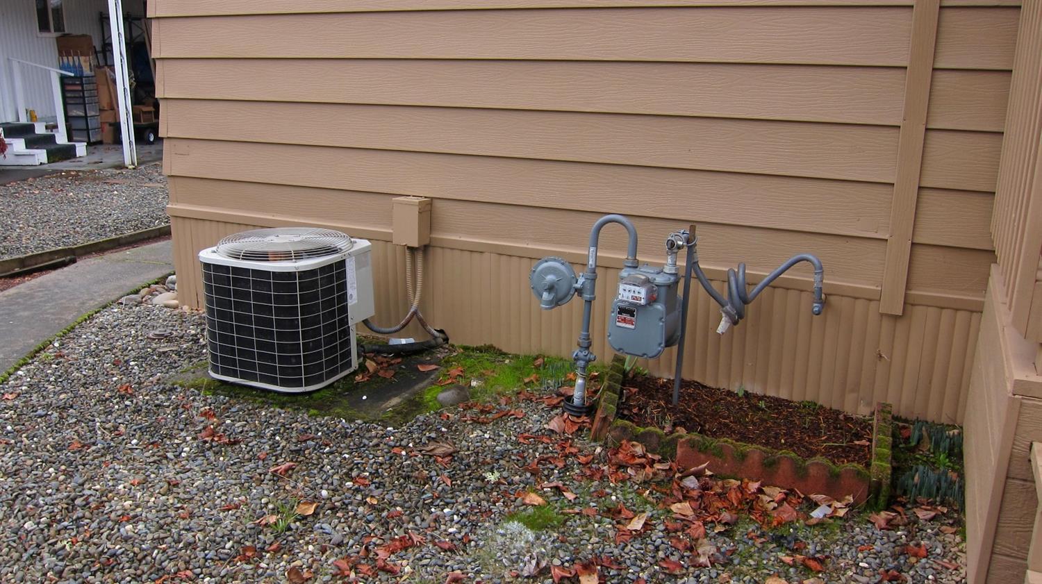 Rogue Lea Estates - Residential