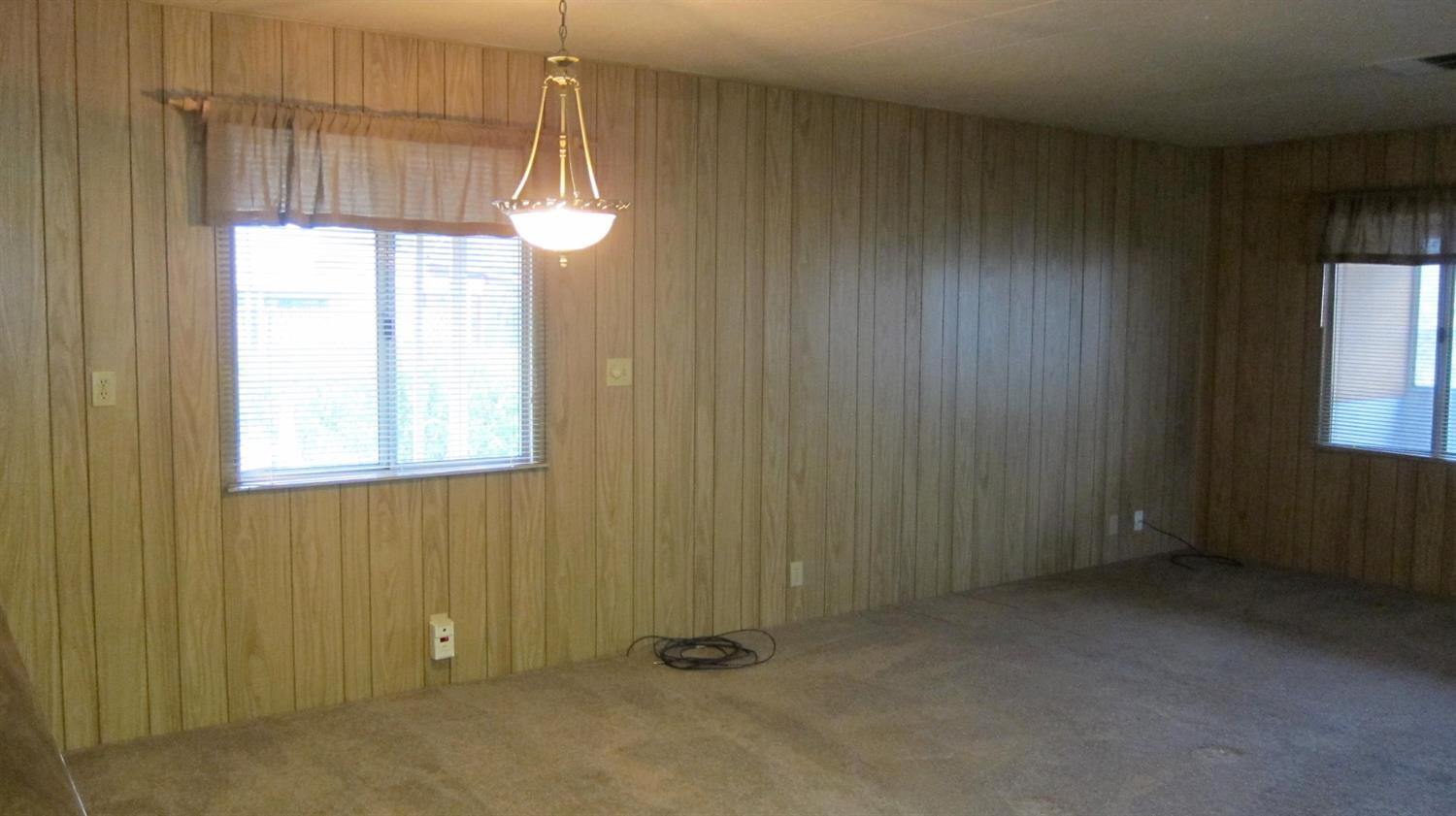 Rogue Lea Estates - Residential