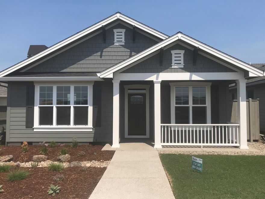 Sold Only. Summerfield Cottage. Silverton plan. Landscaping and fencing included. Earth Advantage Platinum certified energy rating. One listing agent related to seller.