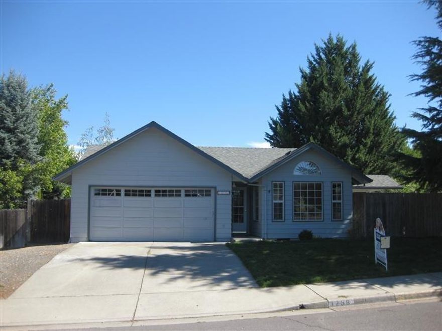 Lone Pine School District. East Medford Convenient to shopping, medical facilities, and public transportation. Clean three bedroom and two full bathroom home. Vaulted ceilings and skylights allow for open feeling. Composition 30 year asphalt roof applied in 2006.