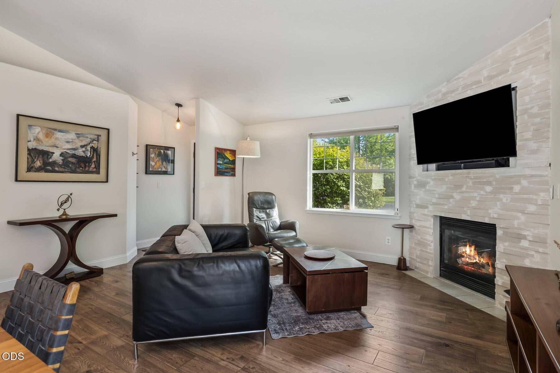 20606 Daisy Lane