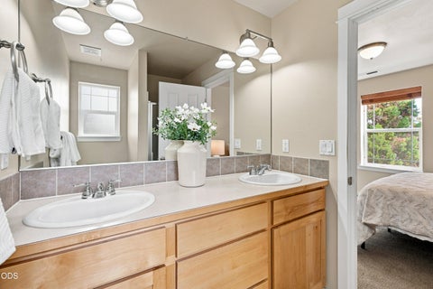 Tiny photo for 21274 NE Beall Drive, Bend, OR 97701 (MLS # 220227188)