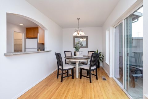 Tiny photo for 368 Live Oak Loop, Central Point, OR 97502 (MLS # 220216891)