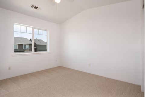 Tiny photo for 368 Live Oak Loop, Central Point, OR 97502 (MLS # 220216891)