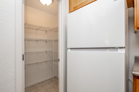 Tiny photo for 368 Live Oak Loop, Central Point, OR 97502 (MLS # 220216891)