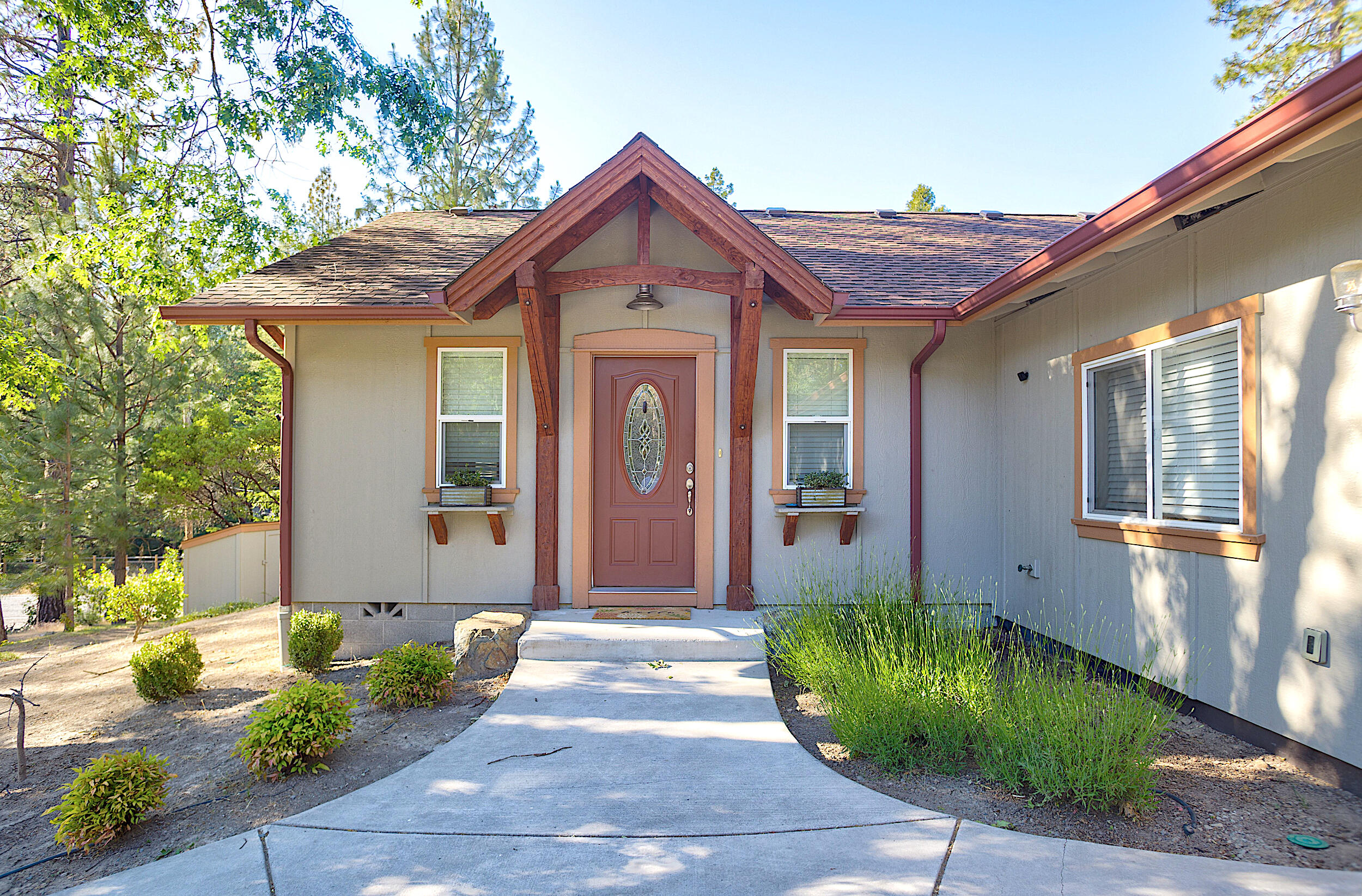 697 Jaynes Drive