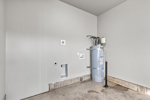 Tiny photo for 7426 Denman Court, White City, OR 97503 (MLS # 220214967)