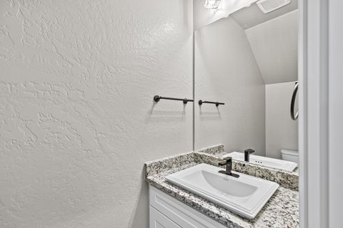 Tiny photo for 7426 Denman Court, White City, OR 97503 (MLS # 220214967)