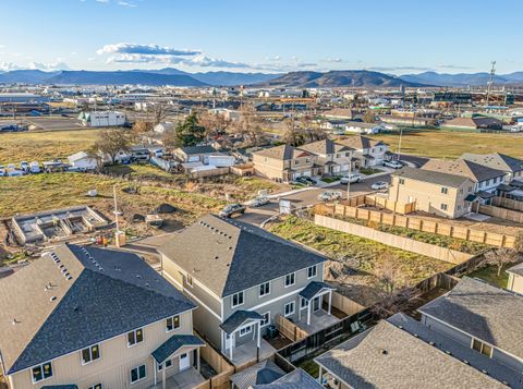 Tiny photo for 7426 Denman Court, White City, OR 97503 (MLS # 220214967)