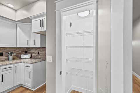 Tiny photo for 7426 Denman Court, White City, OR 97503 (MLS # 220214967)